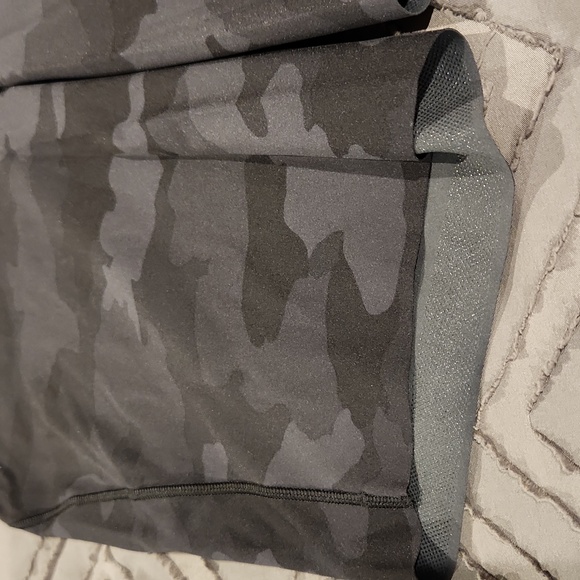 NWOT Lululemon Base Pace Shorts - Picture 2 of 9